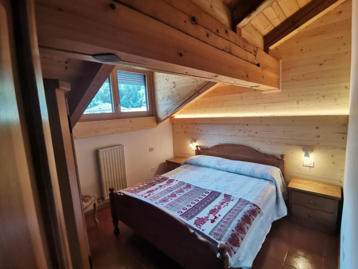 Ferienwohnung Mansarda A Carciato, Trilocale In Montagna Dimaro Exterior foto
