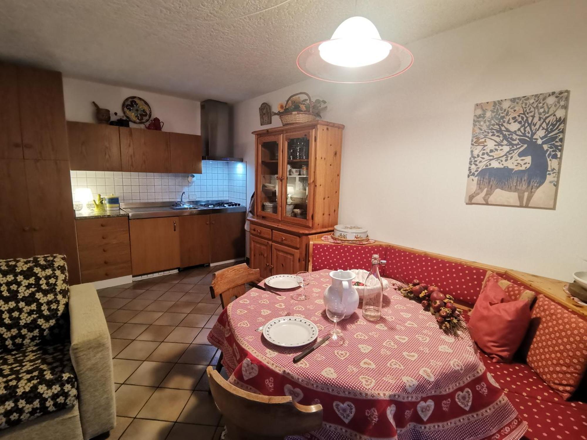 Ferienwohnung Mansarda A Carciato, Trilocale In Montagna Dimaro Exterior foto